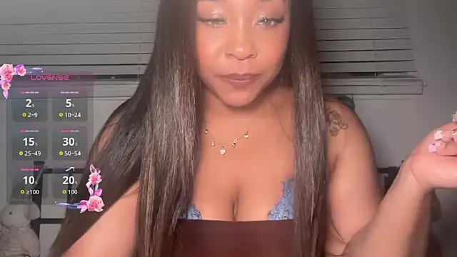 Yourmommysilk online show from 06-18-26, 05:41