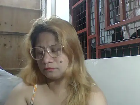 Snapshot of PinayChristine chatting on 05-29-26, 05:55 PinayChristine online show from 05-29-26, 05:55