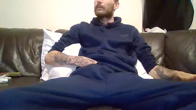 feetlovrr94 online show from 05-07-26, 11:54