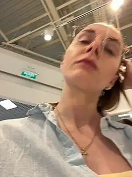 Snapshot of FReyja_44 chatting on 06-16-26, 09:56 FReyja 44 online show from 06-16-26, 09:56