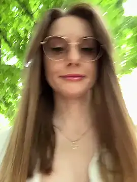 Snapshot of FReyja_44 chatting on 06-17-26, 08:06 FReyja 44 online show from 06-17-26, 08:06