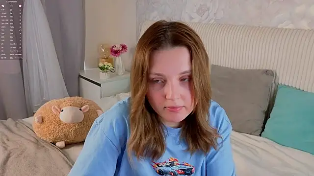 LorriMonz online show from 06-28-26, 01:55