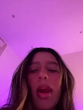 Lusty Lunaa online show from 05-18-26, 07:58