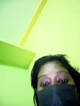 Snapshot of bannerjeesneha20 chatting on 04-18-26, 10:54 bannerjeesneha20 online show from 04-18-26, 10:54