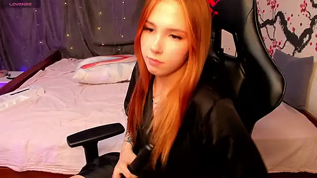 Snapshot of Lisa_mano chatting on 04-15-26, 01:40 Lisa mano online show from 04-15-26, 01:40