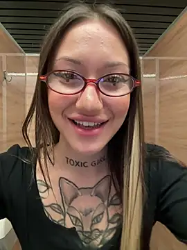 Snapshot of SaintSquirt chatting on 06-25-26, 10:20 SaintSquirt online show from 06-25-26, 10:20