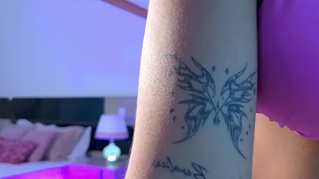 LindaBenetti online show from 03-30-26, 12:06