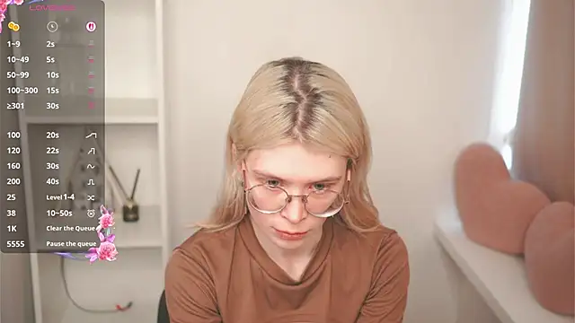 CarleySuski online show from 04-09-26, 04:56