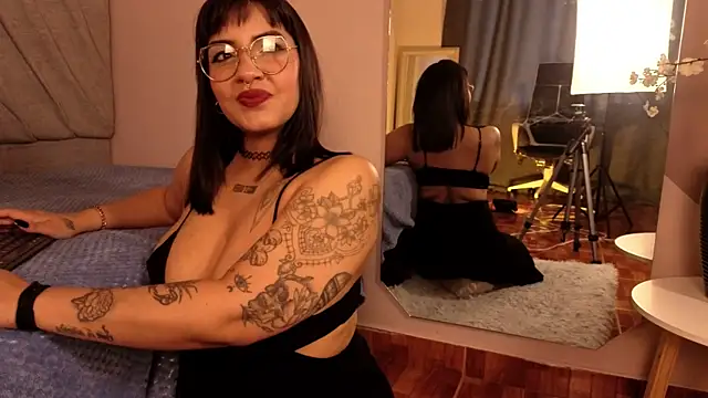 dania22  online show from 06-08-26, 02:28