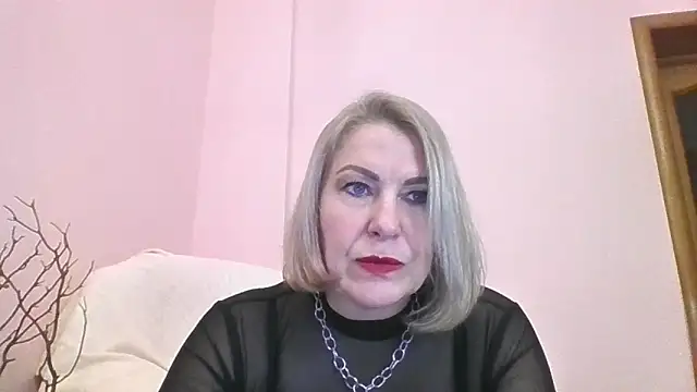 Snapshot of Ledi_Tii chatting on 03-30-26, 05:30 Ledi Tii online show from 03-30-26, 05:30