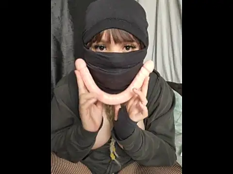 NomiHana online show from 05-24-26, 02:27