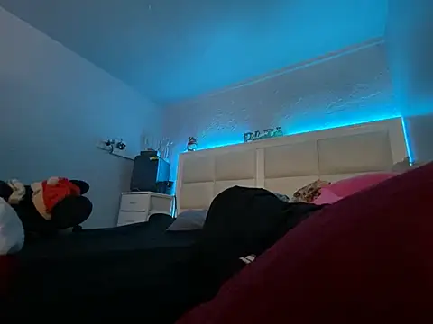 hpcouplee420 online show from 07-18-26, 02:05