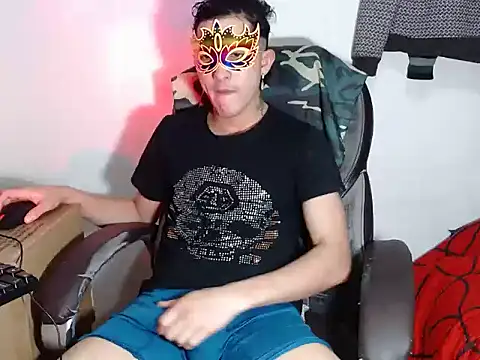 SexyboyHot2000 online show from 04-19-26, 09:50