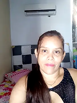 Snapshot of alexandra-queen chatting on 04-28-26, 07:08 alexandra-queen online show from 04-28-26, 07:08