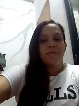 Snapshot of alexandra-queen chatting on 05-02-26, 10:04 alexandra-queen online show from 05-02-26, 10:04