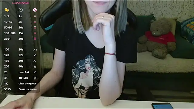 Snapshot of Ricky_Chadwick_ chatting on 04-01-26, 05:21 Ricky Chadwick online show from 04-01-26, 05:21