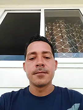 Gabriel leon33 online show from 04-18-26, 08:09
