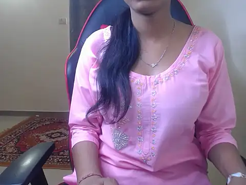 Snapshot of Ms_shona chatting on 03-26-26, 04:18 Ms shona online show from 03-26-26, 04:18