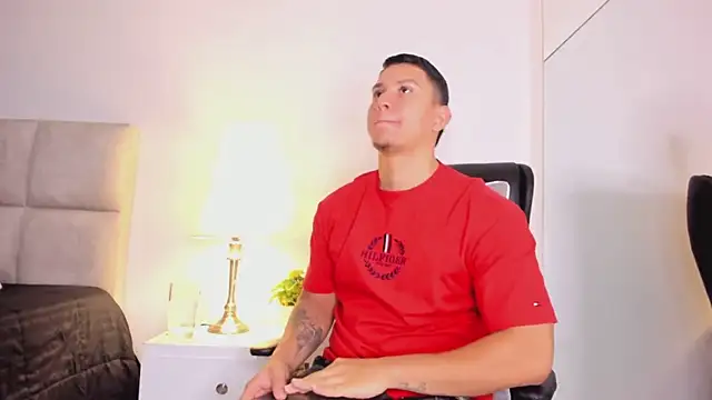 Chriss Diamond online show from 06-16-26, 07:38