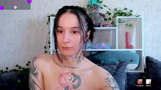 Snapshot of Marceline_correl chatting on 07-02-26, 03:06 Marceline correl online show from 07-02-26, 03:06