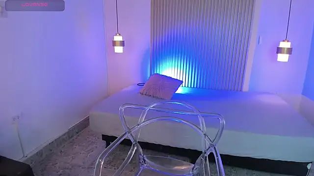 MollyGray8 online show from 05-06-26, 12:54