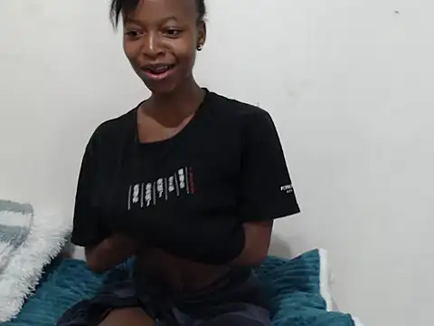 Snapshot of SexyPetite_22 chatting on 06-07-26, 08:23 SexyPetite 22 online show from 06-07-26, 08:23