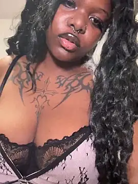 Snapshot of Nyla_xox chatting on 04-10-26, 10:14 Nyla xox online show from 04-10-26, 10:14