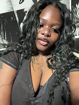 Snapshot of Nyla_xox chatting on 04-12-26, 11:10 Nyla xox online show from 04-12-26, 11:10