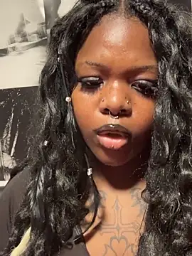Snapshot of Nyla_xox chatting on 04-15-26, 10:54 Nyla xox online show from 04-15-26, 10:54