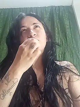 Snapshot of kimberly_peter chatting on 05-15-26, 12:39 kimberly peter online show from 05-15-26, 12:39