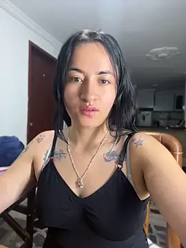 Snapshot of kimberly_peter chatting on 05-22-26, 02:19 kimberly peter online show from 05-22-26, 02:19