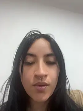 Snapshot of kimberly_peter chatting on 05-30-26, 02:30 kimberly peter online show from 05-30-26, 02:30