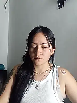 Snapshot of kimberly_peter chatting on 07-23-26, 01:30 kimberly peter online show from 07-23-26, 01:30
