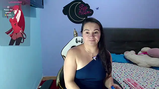 Snapshot of kyra_sol chatting on 04-01-26, 01:50 kyra sol online show from 04-01-26, 01:50