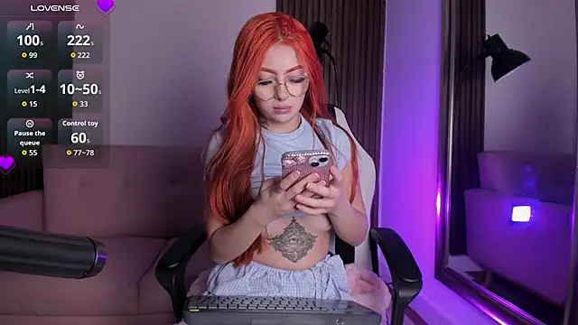 Snapshot of Magic_liah chatting on 05-10-26, 02:11 Magic liah online show from 05-10-26, 02:11