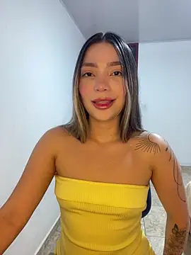 Snapshot of Catalina_bel chatting on 06-11-26, 03:15 Catalina bel online show from 06-11-26, 03:15
