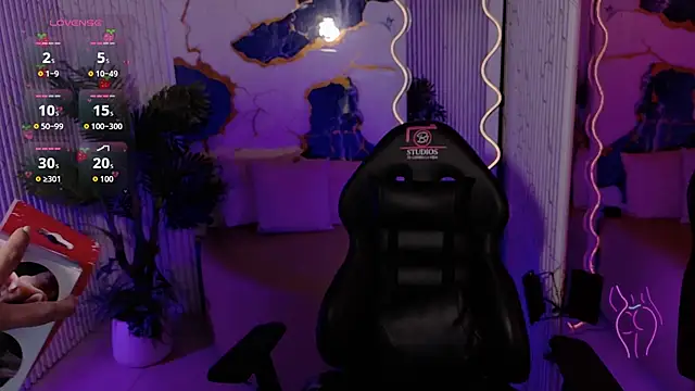 Tiiana tay online show from 05-26-26, 04:41