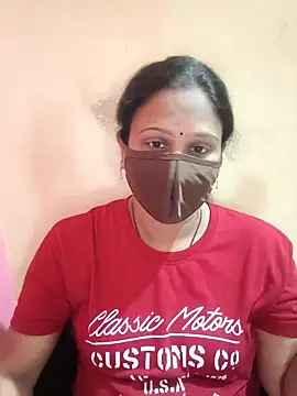 Snapshot of Latha_lovely chatting on 04-06-26, 08:04 Latha lovely online show from 04-06-26, 08:04