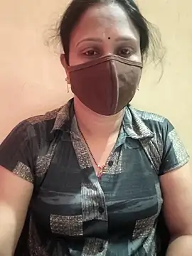 Snapshot of Latha_lovely chatting on 04-07-26, 07:09 Latha lovely online show from 04-07-26, 07:09
