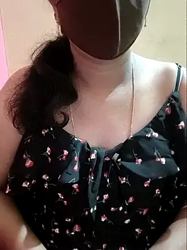 Snapshot of Latha_lovely chatting on 04-21-26, 01:42 Latha lovely online show from 04-21-26, 01:42