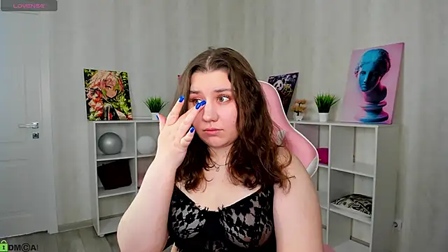 Maya Raay online show from 04-07-26, 01:06