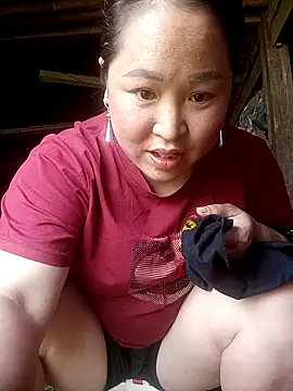 Snapshot of Smile-x chatting on 04-13-26, 03:56 Smile-x online show from 04-13-26, 03:56