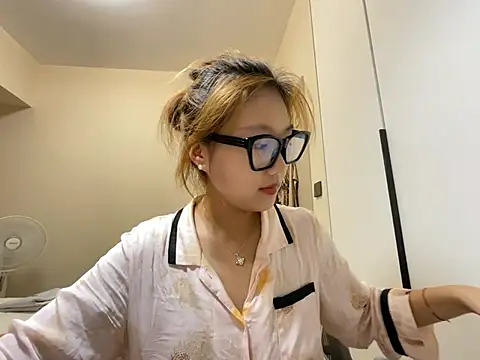 Snapshot of tutu512 chatting on 07-01-26, 01:34 tutu512 online show from 07-01-26, 01:34