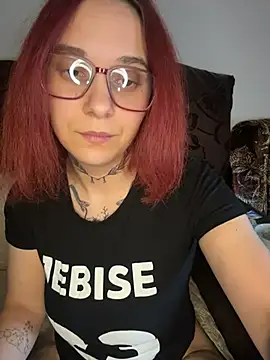 Snapshot of jebise23 chatting on 05-18-26, 03:40 jebise23 online show from 05-18-26, 03:40
