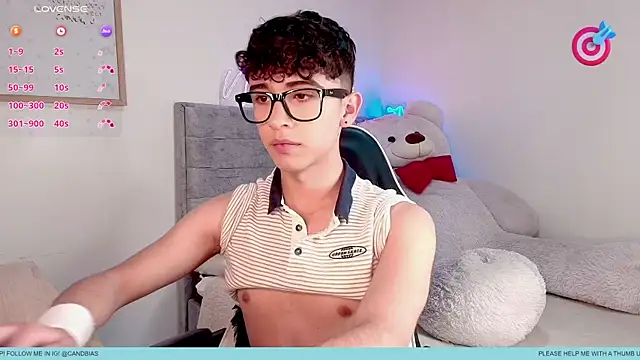 Snapshot of niico_prince chatting on 06-17-26, 09:05 niico prince online show from 06-17-26, 09:05
