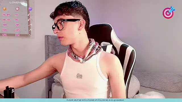 Snapshot of niico_prince chatting on 07-08-26, 09:52 niico prince online show from 07-08-26, 09:52