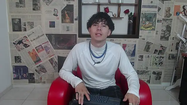 Snapshot of sebastian_rougue chatting on 04-07-26, 08:20 sebastian rougue online show from 04-07-26, 08:20