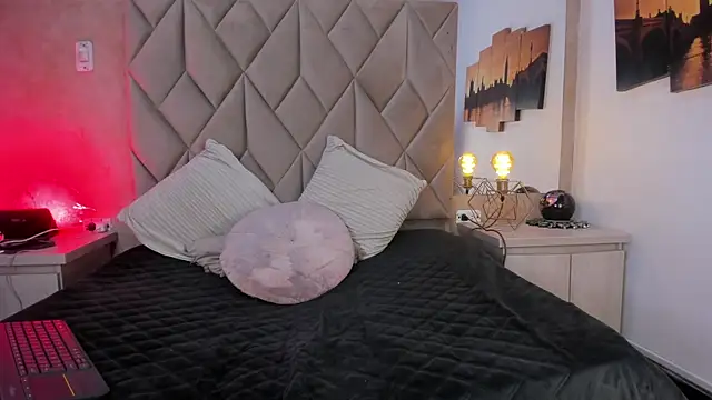 Snapshot of Cinthia_Cortes chatting on 03-30-26, 07:48 Cinthia Cortes online show from 03-30-26, 07:48