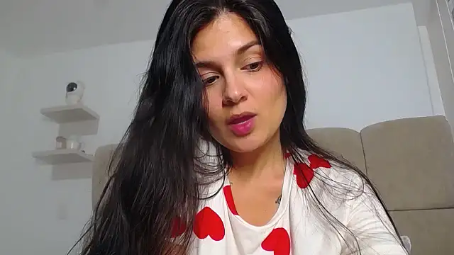 Snapshot of SofiaBanks_ chatting on 04-16-26, 10:01 SofiaBanks online show from 04-16-26, 10:01