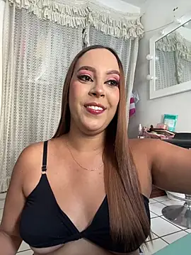 Snapshot of victoria_luxx_ chatting on 03-29-26, 05:13 victoria luxx online show from 03-29-26, 05:13